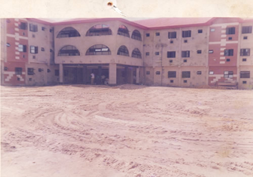 Construction+and+Car+Slot+Interlocking+Paving+Stones+on+Phase+1+Car+Park+at+Lawfab+Hotel%2C+Usubi